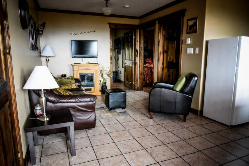 Koby Cottage Deck and Firepit