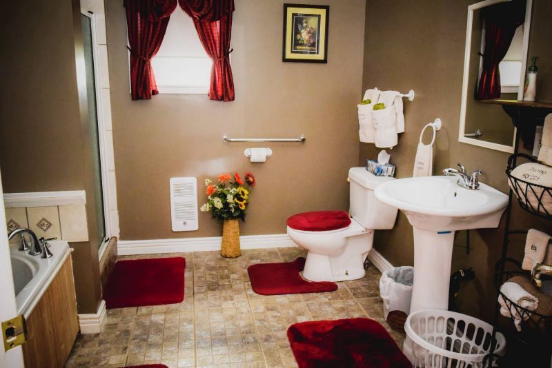 Koby Cottage Bathroom